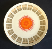 Lade das Bild in den Galerie-Viewer, DESSERT SAMMELTELLER - Porzellan, Goldrand Quadrat Sonnen Abstrakt Dekor
